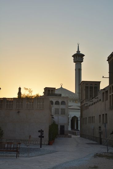 Blick auf die Moschee in der Bastakiya