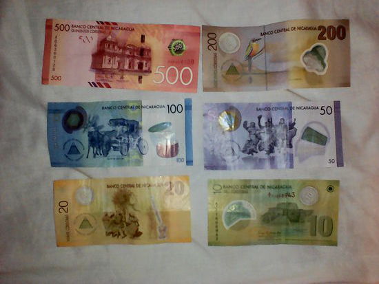 Auch die nicaraguanischen Cordobas haben wirklich  schöne Motive
30 NIO sind ca. 1€