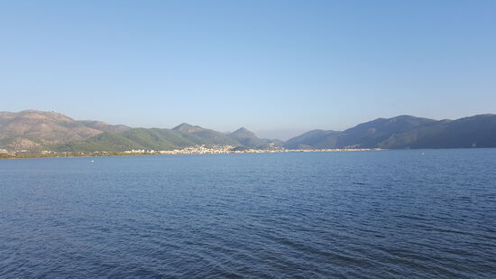 Die griechische Stadt Igoumenitsa ist der südlichste Punkt der diesjährigen Reise. Hier gibt es einen großen Fährhafen. (Man könnte also auch leicht von hier mal die Tour fortsetzen.) 