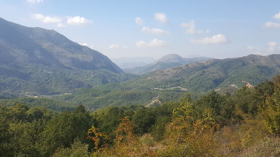 Damit ich nicht aus der Übung komme: der nächste Pass, allerdings nur 550m hoch.