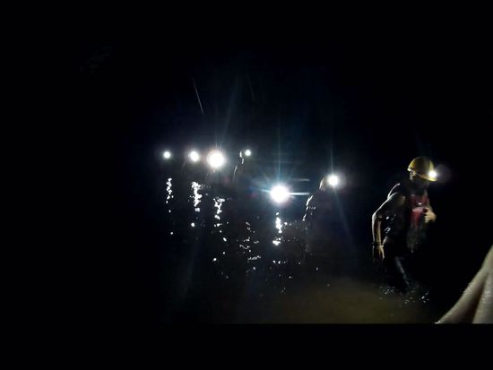 Unsere Gruppe auf dem Weg zur Matsch-Hölle