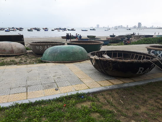 Ausblick, zu den kleinen Fischerbooten