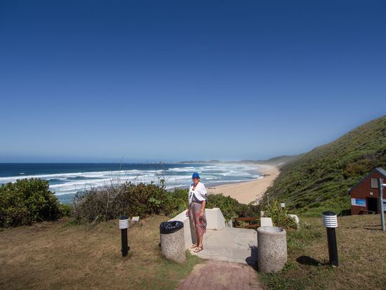 Blick auf den Küstenabschnitt bei Brenton-On-Sea in Richtung Nordwesten