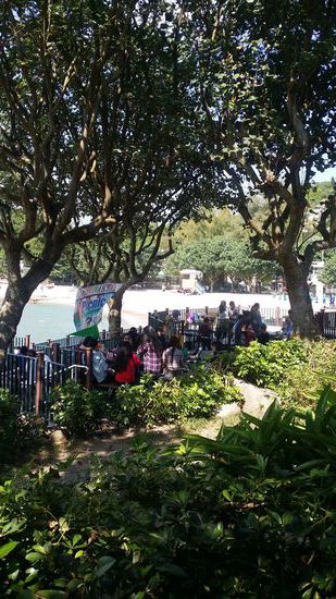 Picknick-Barbecue Plätze entlang des Wegs sind auch da!