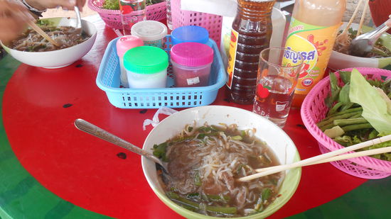 Leckere Nudelsuppe für 35THB,das ist nicht ganz 1€.