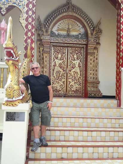 Nebeneingang zum Tempel.