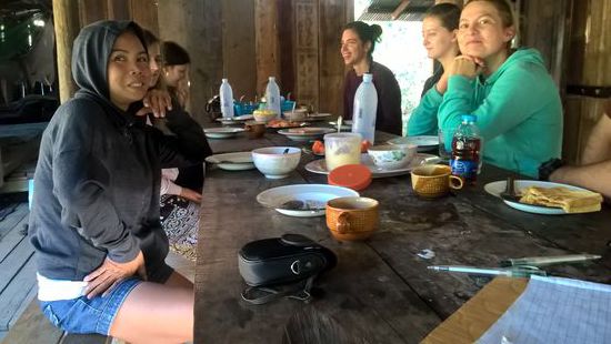 Frühstück,ist noch sehr kühl an diesem Morgen.