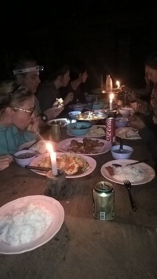 Leckeres 3 Gang Thai Essen bei Kerzenschein.