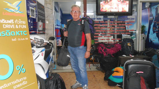 check-in bei der Bus Linie in der Khao San Road.