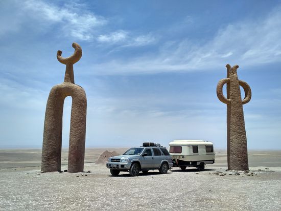 Kurz vor der Grenzstadt Arica (nach Peru) haben wir das in der Wüste entdeckt.