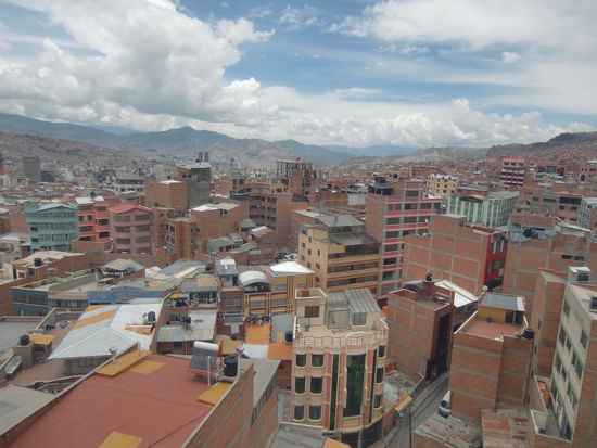 Mit der dritten Seilbahn geht es hinunter ins Zentrum.