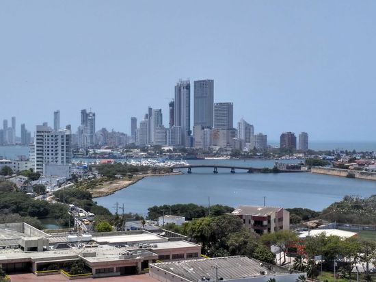 Blick von der Festung auf das moderne Cartagena