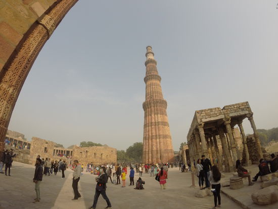 Cutb Minar im gleichnamigen Komplex...
