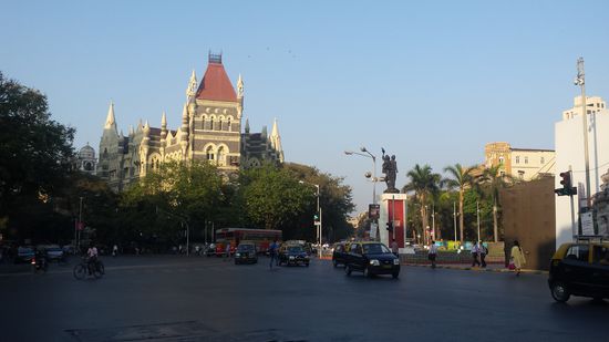 Auch in Mumbai wieder mächtig viel los.