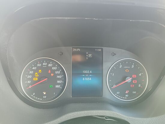 Beim Lampentest leuchtet die Motor Kontrollleuchte