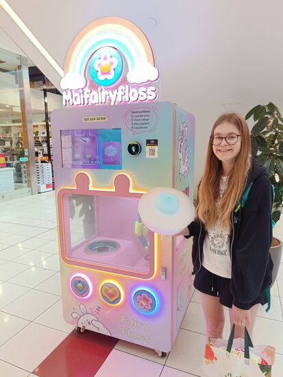 Fantastische Technik, eine Zuckerwatte Maschine mit SSP-Technik (super schnelle Produktion)