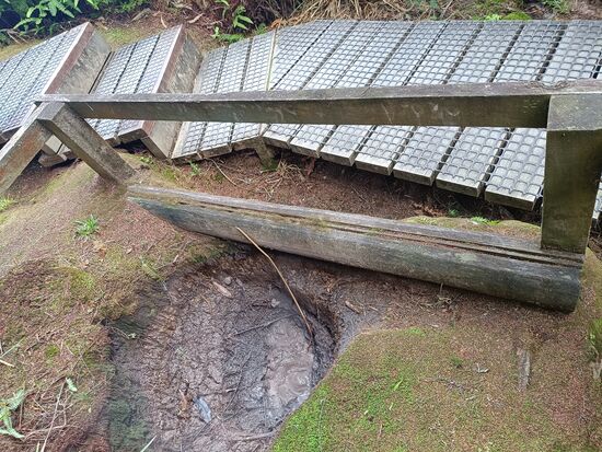 Sieht aus wie ein Donnerbalken, riecht wie ein Donnerbalken ist aber keiner und brodelt vor sich hin