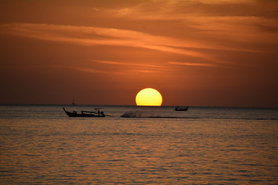 Der Sonnenuntergang direkt von unserem Strand aus