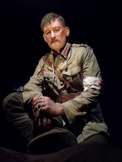 Die Figur im Maßstab 2,4:1, beeindruckend