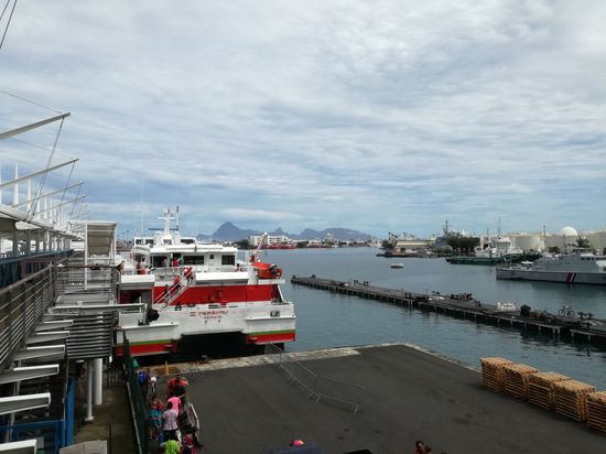 Im Hintergrund ist Moorea schon zu sehen