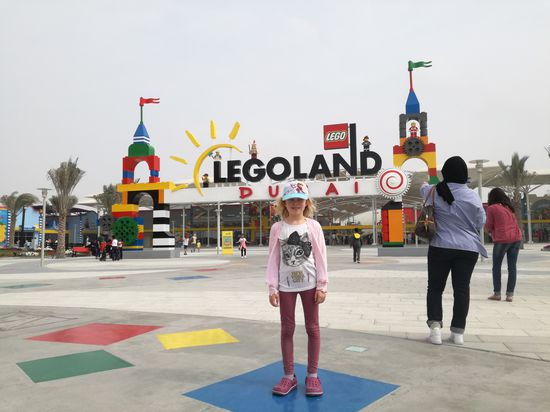 Eine halbe Weltreise später kamen wir im Legoland an. Für 212€ für die Familie nicht gerade das Geheimtipp-insider-Schnäppchen.