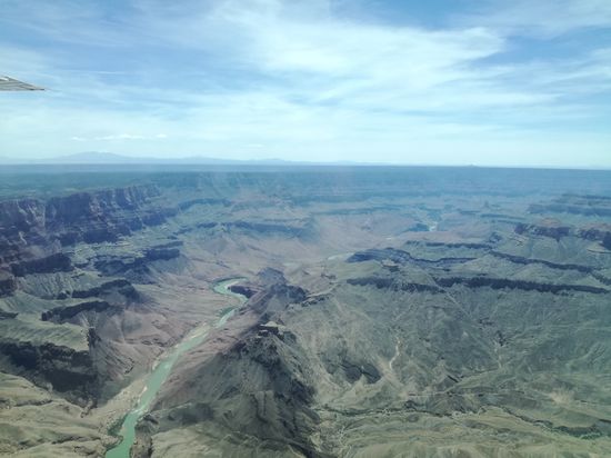 Schier unendlich dehnt sich der Canyon aus