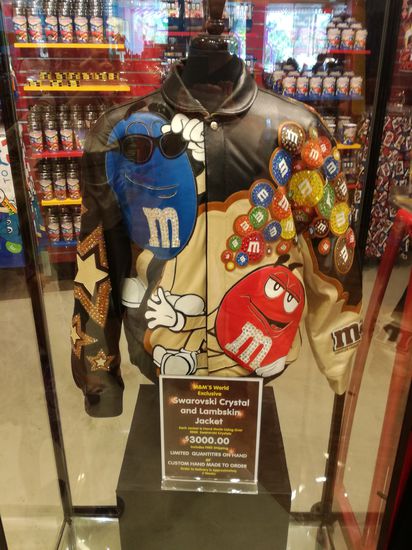 Eine M&amp;M Jacke für schlappe 3.000$, wer es brauch