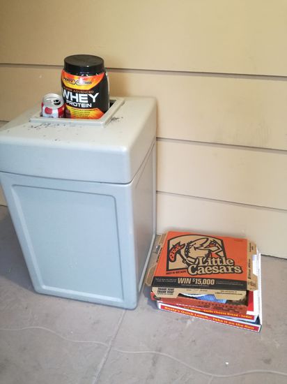 Die Reste eines typischen amerikanischen Essens