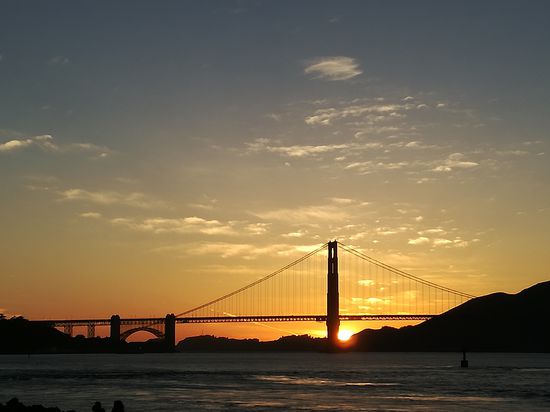 Der Sonnenuntergang an der Golden Gate Bridge