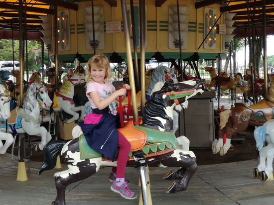 Ein kurzer Stopp am Karussell muss natürlich sein