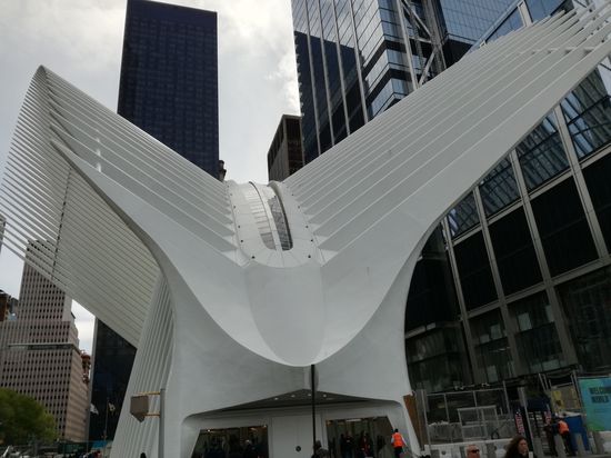 Oculs, die Haupthalle vom Umsteigebahnhof am Ground Zero