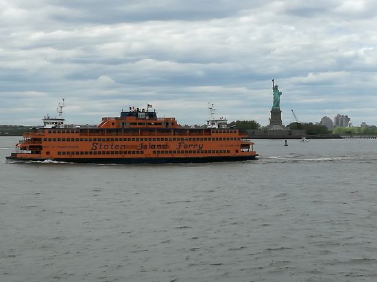 Die kostenlose Fähre mit toller Aussicht