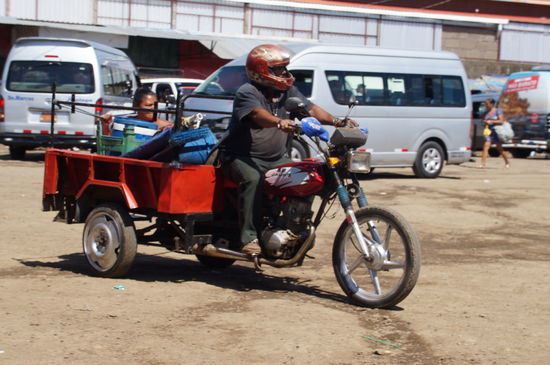 an den Busbahnhöfen ist es immer spannend