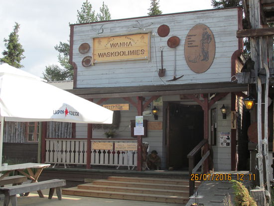 In diesem Restaurant mit Saloon Optik kann man die Karten für das Gold waschen erwerben. Die Eintrittskarten für das Gold Museum (10,00 € Erwachsene, 5,00€ Kinder unter 17) gibt es auch hier.