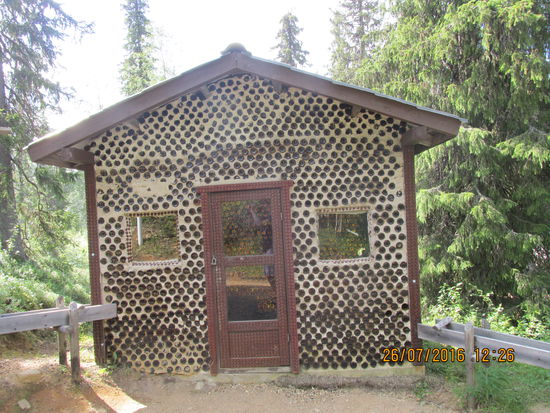 Das Flaschenhaus in Tankavaara