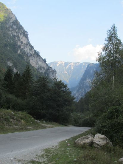Rauhe Natur in den albanischen Alpen