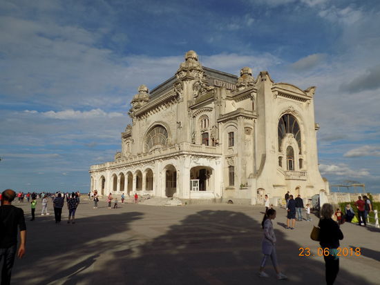 Das ehemalige Casino wurde von grundauf restauriert und ist heute ein Wahrzeichen Constanțas