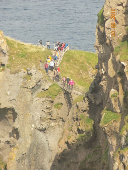 Allerdings ist die Brücke stark frequentiert