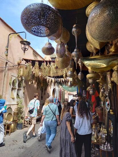 Das Angebot der vielen kleinen Geschäfte ist unermesslich groß.