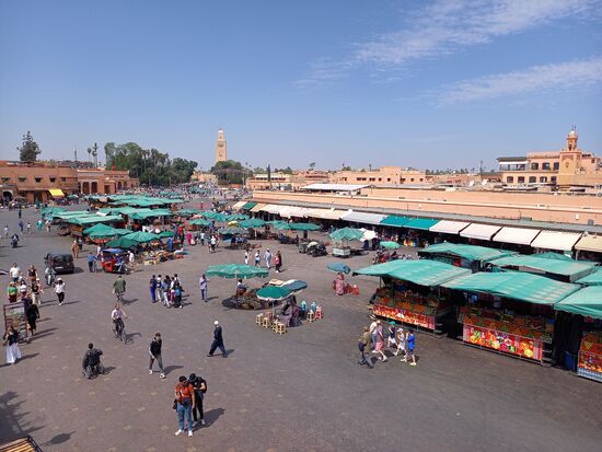 Von oben haben wir eine gute Sicht auf den Gauklerplatz.