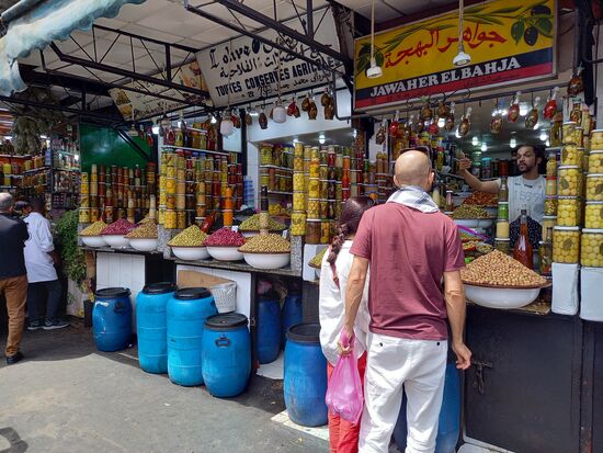 Oliven in den unterschiedlichsten Geschmacksrichtungen.