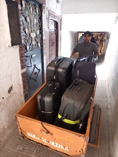 Für uns geht diese Reise heute zuende. Mittags fahren wir zum Flughafen.