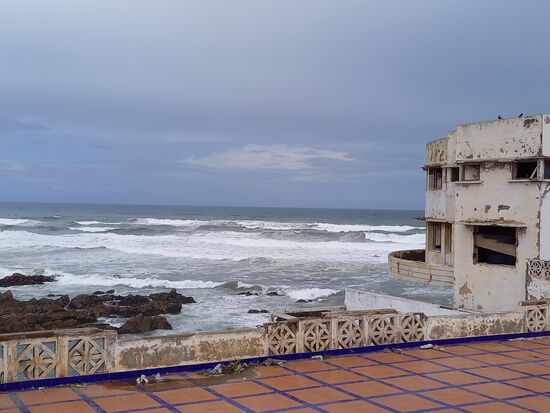 Unterwegs machen wir direkt an der Küste einen kurzen Stopp.