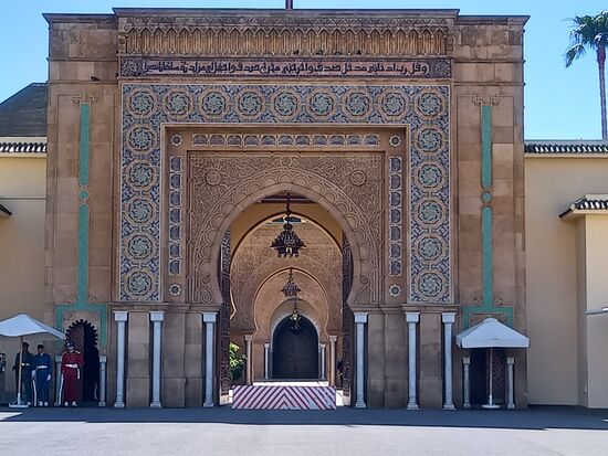 Doch man kommt nur bis hierher und keinen Schritt weiter. Der Rest ist privat.