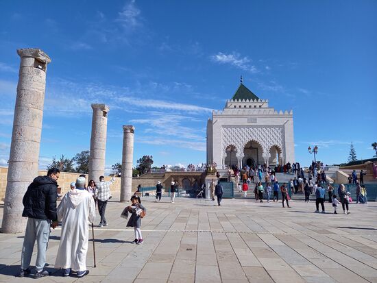 Unser nächstes Ziel ist das Mausoleum von Mohammed den fünften, der Vater von Hassan der zweite.