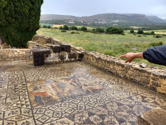 Beeindruckend ist auch das Mosaik aus der damaligen Zeit.