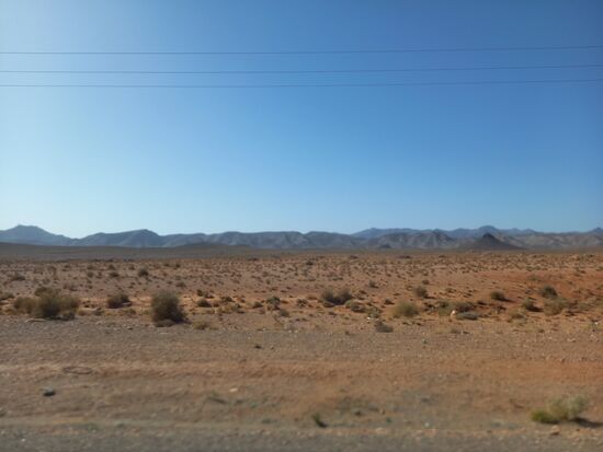 Wir queren eine Hochebene, die auf einer Höhe von 1300m liegt.