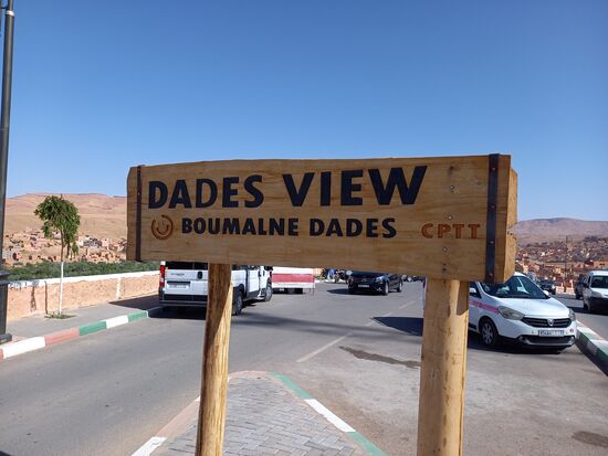 An diesem Aussichtspunkt machen wir kurz Halt.