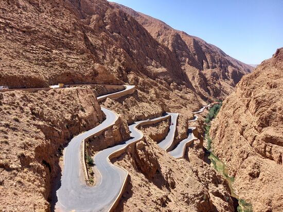 Wie im Rest des Landes, sind auch hier die Straßen in einem sehr guten Zustand.