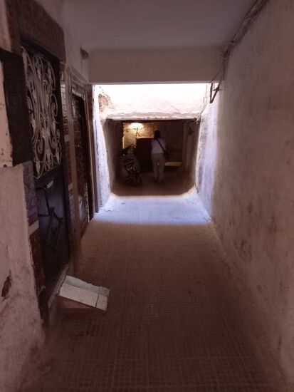 Jetzt wird es eng und dunkel